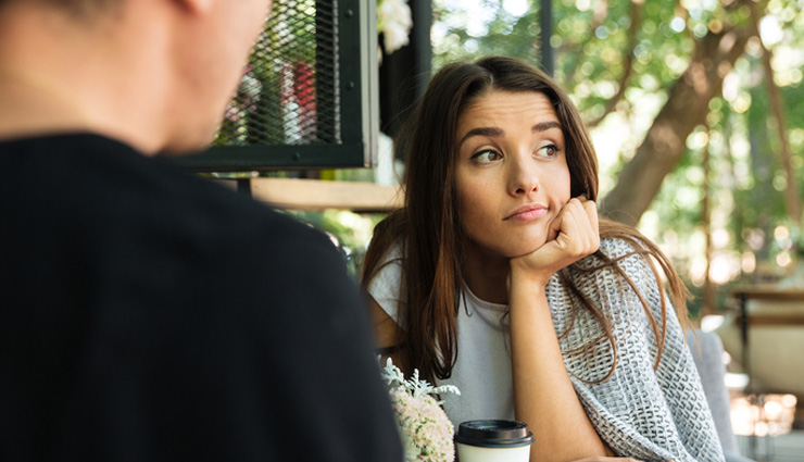 13 Clear Signs She is Not Interested in a Second Date