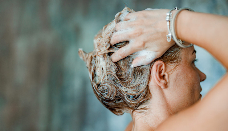 winter hair care tips,nourishing hair in winter,hair care during cold weather,winter hair care routines,protecting hair in winter,tips for healthy winter hair,cold weather hair care advice,maintaining hair moisture in winter,winter hair care essentials,winter hair care strategies