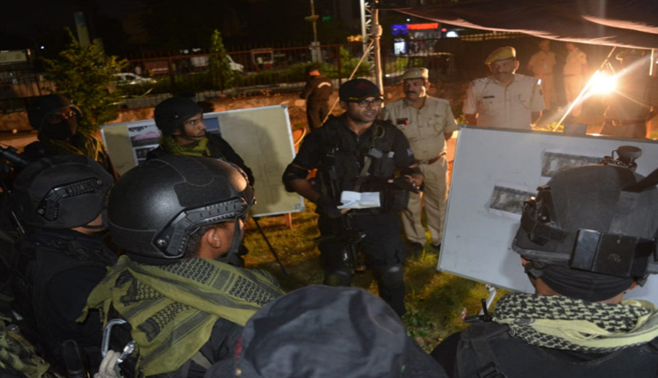 जयपुर : मोती डूंगरी और बिड़ला मंदिर में हथियारबंद आतंकियों के घुसने की खबर, मॉक ड्रिल में शामिल हुए 120 NSG कमांडो