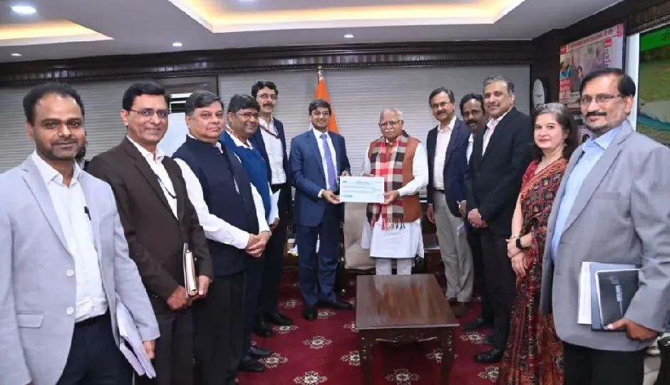 NTPC ने सरकार को दिया ₹2,666.58 करोड़ का डिविडेंड, केंद्रीय मंत्री मनोहर लाल खट्टर को दिया चेक