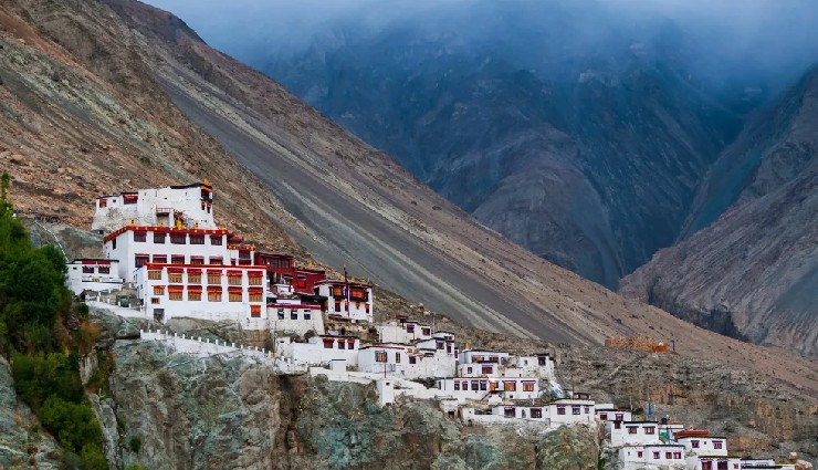 10 Beautiful Places To Explore in Nubra Valley