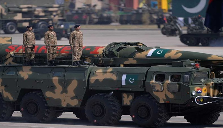 India, Pakistan exchange lists of nuclear installations