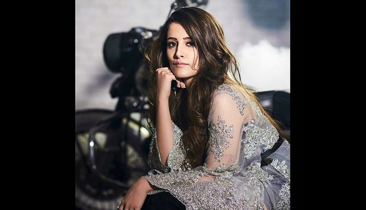 kriti sanon,nupur sanon,bollywood actress kriti sanon,bollywood