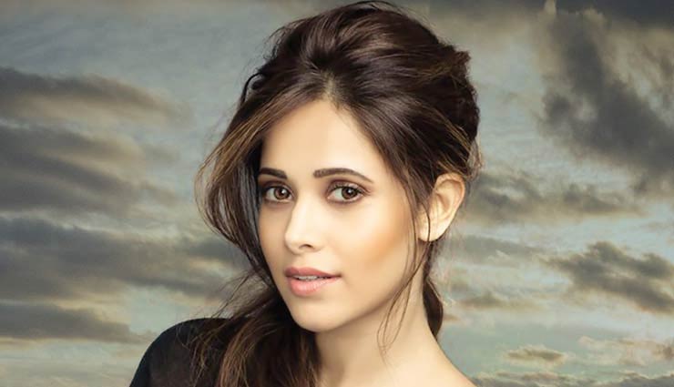 #MeToo: यौन उत्पीड़न मामले में लव रंजन के सपोर्ट में आईं यह बॉलीवुड एक्ट्रेस, कही ये बात bollywood,metoo,metoo campaign,metoo movement,love ranjan,sexual harassment,nushrat bharucha