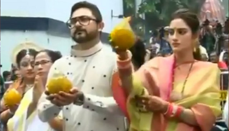 सिर पर पल्लू, मांग में सिंदूर, नुसरत जहां ने CM ममता के साथ की जगन्नाथ मंदिर में आरती