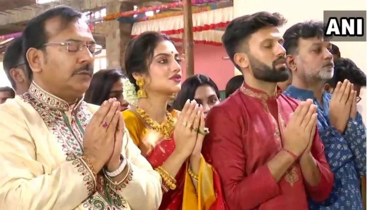 nusrat jahan,tmc,mp,slams,critic durga,puja,sindoor,khela,nusrat jahan news in hindi,entertainment