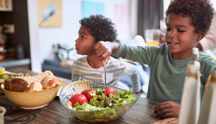 healthy eating habits for kids,nutrient-rich foods for children,preventing junk food consumption,tips to deter kids from junk food,healthy snack alternatives for children,encouraging nutritious eating habits,magnesium-rich foods for kids,omega-3 fatty acids for children,involving kids in meal preparation,promoting hydration in children,teaching kids about healthy eating,avoiding empty calories for kids,curbing cravings in children,supporting children well-being,creating a healthy food environment for kids