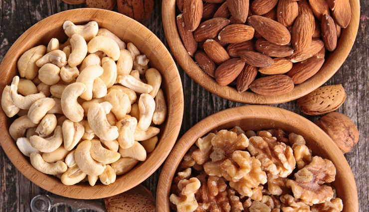 heart,heart healthy,foods for healthy heart,green leafy vegetables,citrus foods,whole grains,Nuts,seeds,fatty fish and fish oil,dark chocolate,garlic,Health,Health tips