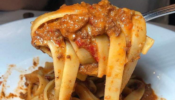 perfect place for foodies,foodies travel guide,foodies travel tips,travel guide,travel tips,holidays