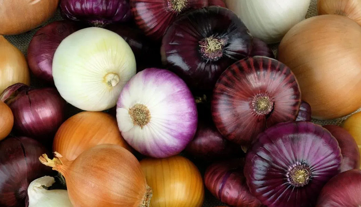 onions,beauty benefits of onions for skin,beauty benefits of onions for hair,beauty tips,skin care tips,hair care tips