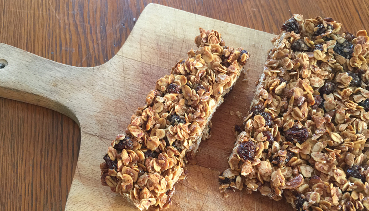 Recipe- Healthy Oat and Raisin Bars