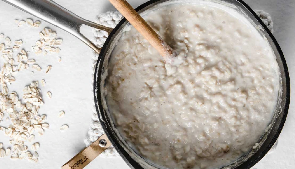 12 Amazing Benefits of Using Oatmeal for Skin and Hair