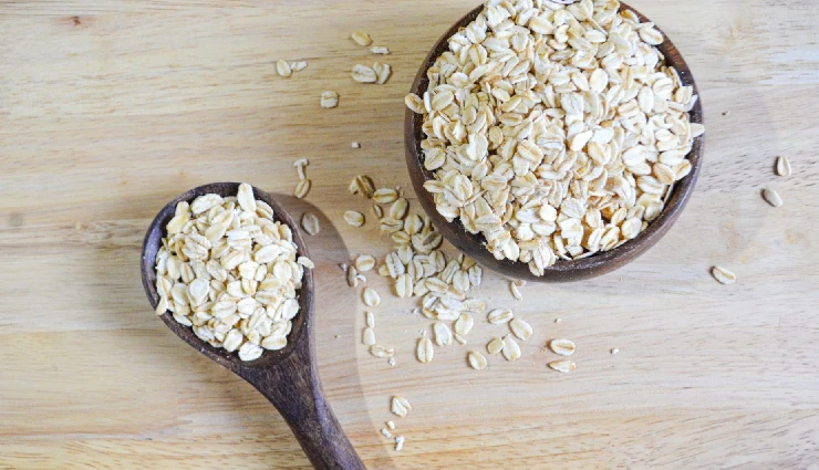 10 DIY Ways To Use Oats for Skin and Hair