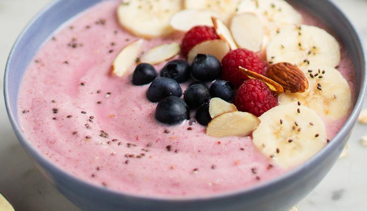 oats snacks recipes,healthy oats snacks,oats and banana energy balls,baked oatmeal bars,savory oats chivda,oats smoothie bowl,oats pancakes recipe,healthy snack ideas,quick oats snacks,easy oats recipes,high-fiber snacks,low-calorie snacks,nutritious snack ideas