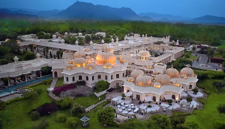 top luxury hotels in india,best 5-star hotels india,royal palaces turned hotels,luxury resorts india,oberoi udaivilas,taj lake palace udaipur,rambagh palace jaipur,umaid bhawan palace jodhpur,the leela palace new delhi,the oberoi amarvilas agra,wildflower hall shimla,the taj mahal palace mumbai,amanbagh rajasthan,evolve back resorts,heritage hotels india,palatial stays in india,luxury travel destinations india,regal hotels india,iconic hotels india