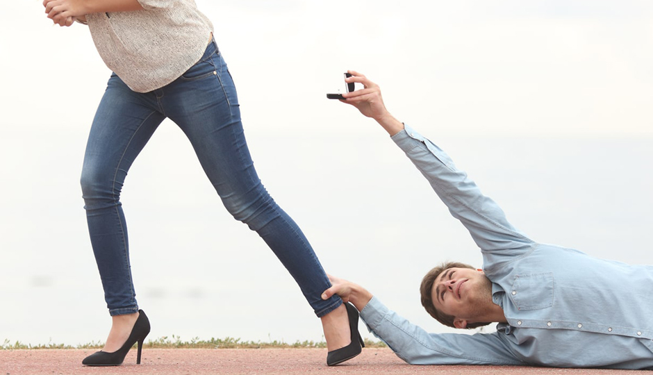 10 Subtle Signs of Obsessive Love to Watch Out For