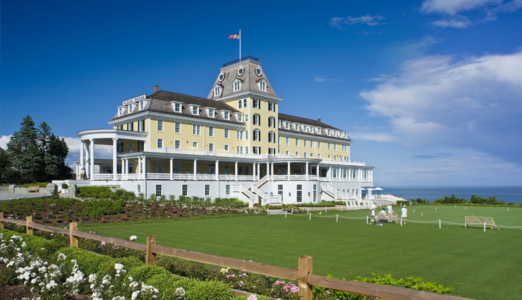 exotic beach resorts in the world,10 exotic beach resorts in the world,gill lankanfushi,viceroy anguilla,the st regis bora bora resort,mandarin oriental,acqualina resort,montage laguna beach,watercolor inn,the ritz-carlton,ocean house,sugar beach,travel,holidays,travel guide,holidays