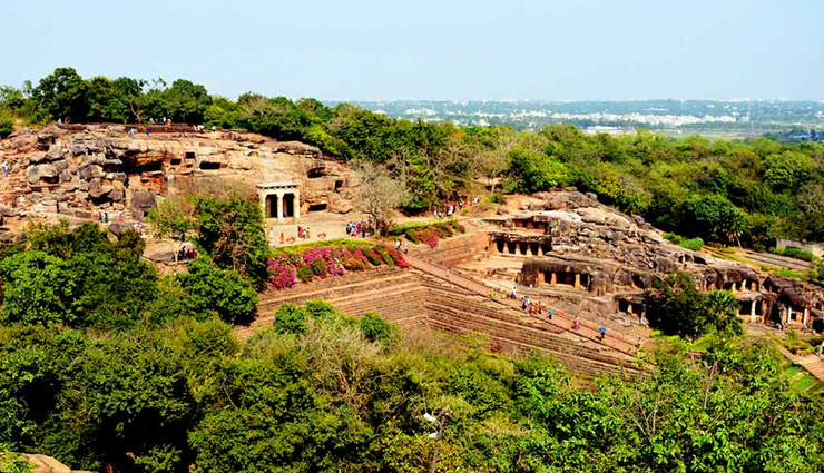 golden triangle of odisha,udayagiri and khandagiri,dhauli,pipili,chandrabhaga light house,raghurajpur,odisha,least explored destinations in  odisha