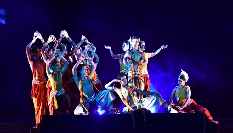 odisha,festivals to enjoy in odisha,ratha yatra,kalinga mahotsav,konark dance festival,chhau festival,magha saptami,puri beach festival,sitalsasthi