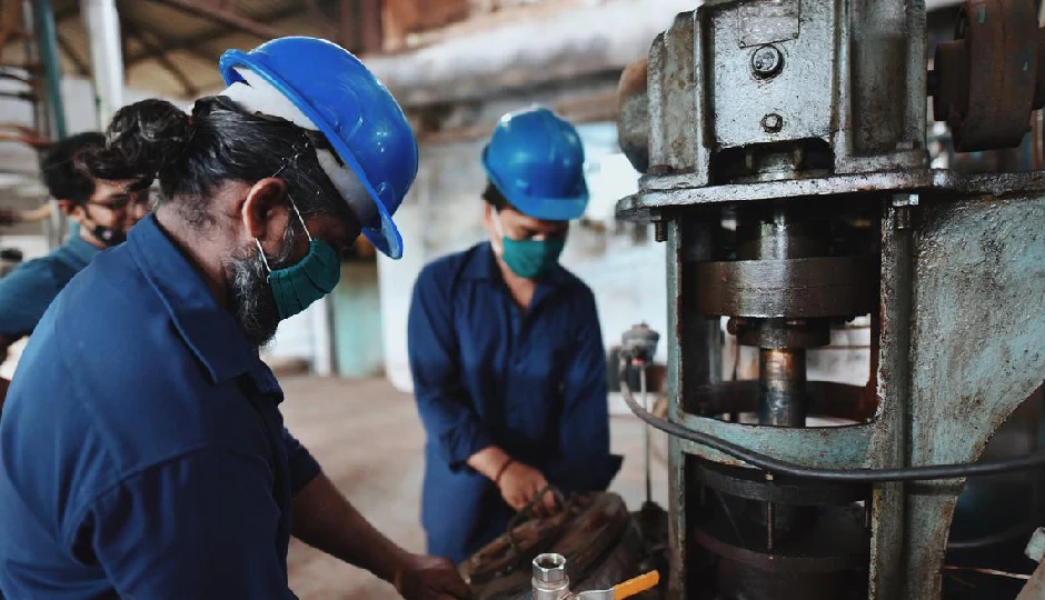 ओडिशा में कामकाज के नियम बदले, अब 10 घंटे का कार्यदिवस, महिलाओं को नाइट शिफ्ट में काम करने की मंजूरी