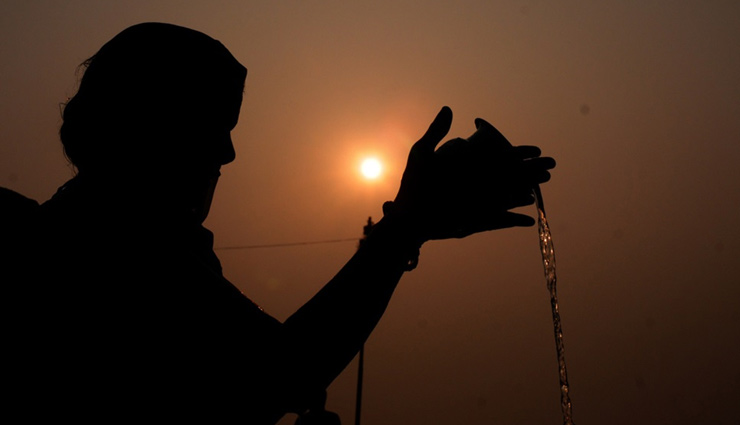 Benefits of Offering Water to Lord Sun Early Morning