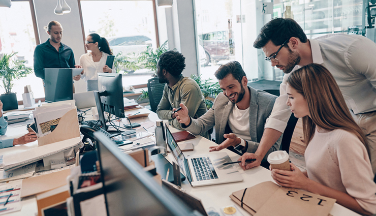 ऑफिस मे सहकर्मियों के साथ रिश्ता होगा मधुर, जब लेंगे इन टिप्स की मदद follow these tips to make the relationship sweet with colleagues in the office,mates and me,relationship tips