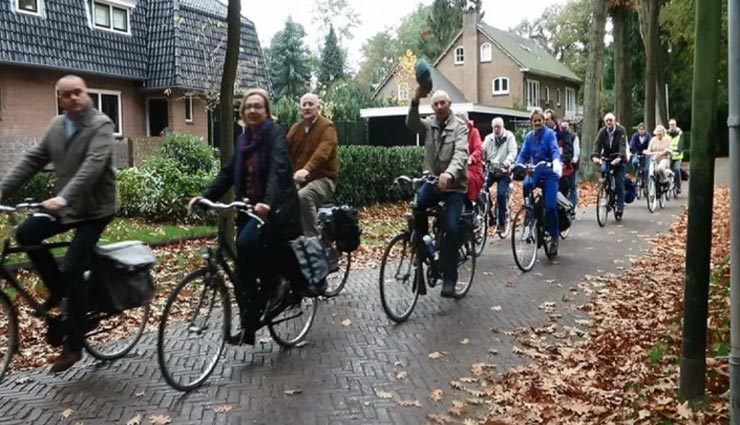 weird news,weird incident,netherland,rs 16 per kilometer for riding cycle ,अनोखी खबर, अनोखी पहल, दफ्तर जाने के लिए साइकिल, नीदरलैंड की पहल
