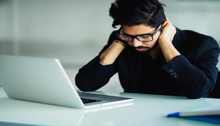 दिल का मरीज बना सकता हैं ऑफिस में 8 घंटे से ज्यादा काम करना