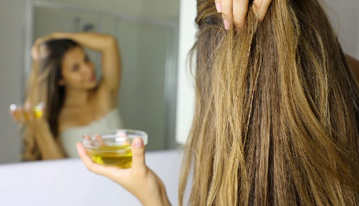 natural ways for shiny hair,mirror-like shine hair,glass hair look,how to get glossy hair,shiny hair tips,achieve smooth shiny hair,hair care tips for shine,deep cleanse for shiny hair,hydrate hair for gloss,natural shine serums