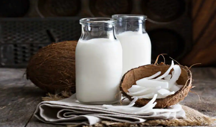 ऑयली बालों की समस्या दूर करेंगे ये घरेलू कंडीशनर, जानें बनाने और इस्तेमाल करने का तरीका oily hair problem,oily hair treatment,hair care tips for oily hair,hair care treatments for oily hair,hair care in hindi,beauty tips for oily hair,beauty hacks for oily hair,best treatments for oily hair,natural remedies for oily hair,how to manage oily hair