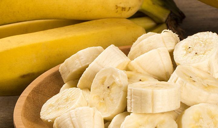 ऑयली बालों की समस्या दूर करेंगे ये घरेलू कंडीशनर, जानें बनाने और इस्तेमाल करने का तरीका oily hair problem,oily hair treatment,hair care tips for oily hair,hair care treatments for oily hair,hair care in hindi,beauty tips for oily hair,beauty hacks for oily hair,best treatments for oily hair,natural remedies for oily hair,how to manage oily hair