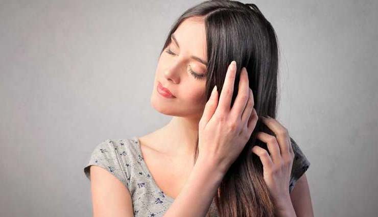 Easy Tips To Oil Your Hair For Healthy Growth