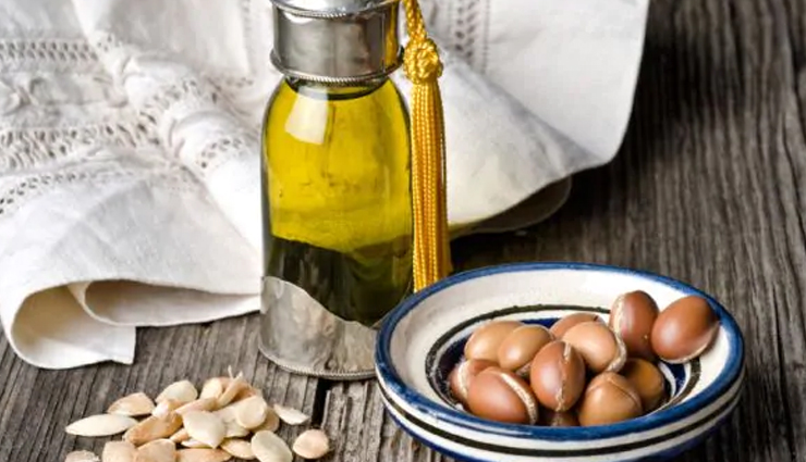 argan oil,avocado oil,castor oil,coconut oil,jojoba oil,Olive Oil,shea butter,oils for hair,oils that add shine to hair,hair care tips,beauty tips