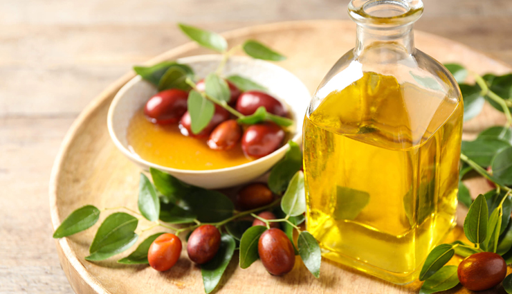 argan oil,avocado oil,castor oil,coconut oil,jojoba oil,Olive Oil,shea butter,oils for hair,oils that add shine to hair,hair care tips,beauty tips