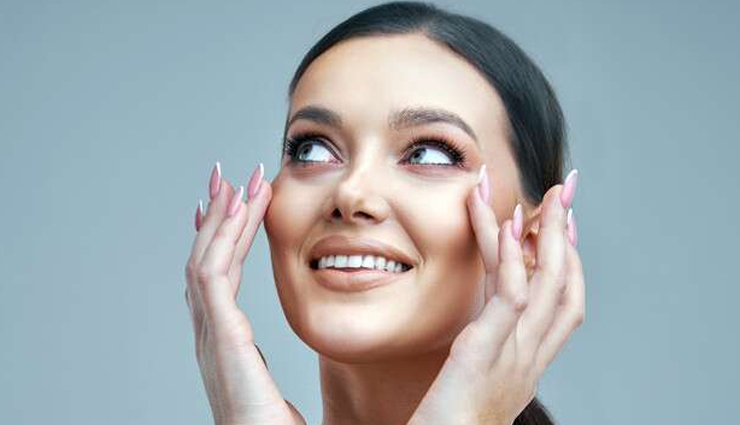 5 Oils That Will Help You Get Clear and Glowing Skin