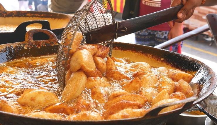 ट्रैवलिंग के दौरान बेहद जरूरी होता है सेहत का खास ख्याल, रखें इन बातों का ध्यान traveling,health care tips during traveling,travel guide,travel tips in hindi,health care tips during traveling