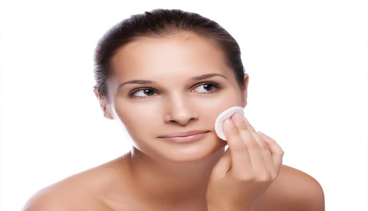 इन आसान घरेलू उपायों से मिलेगी ऑयल फ्री स्किन