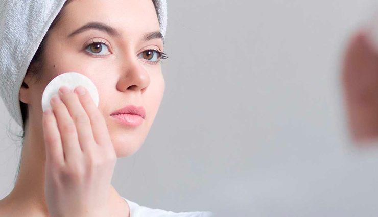 मुंहासों का कारण बन सकता हैं ऑयली स्किन पर इन 5 चीजों का इस्तेमाल