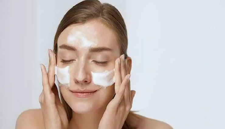tips to care of oily skin,oily skin during monsoon,monsoon skin care tips,beauty tips,skin care tips