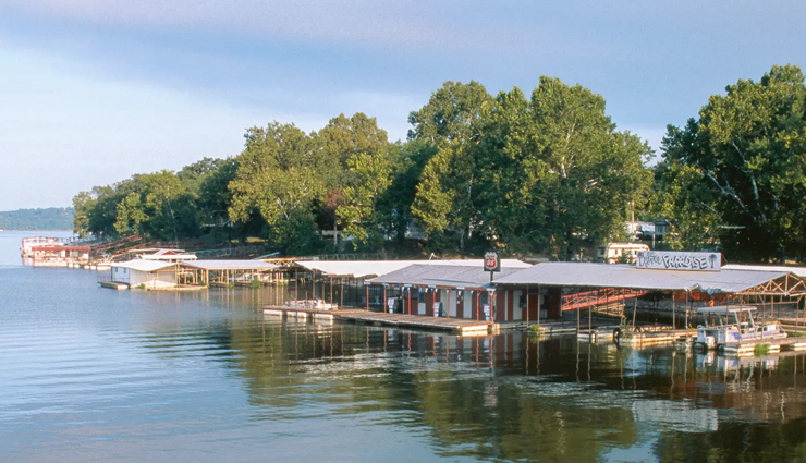 lakes in oklahoma,oklahoma,places to visit in oklahoma,broken bow lake,lake oologah,skiatook lake,eufaula lake,grand lake o the cherokees,konawa lake