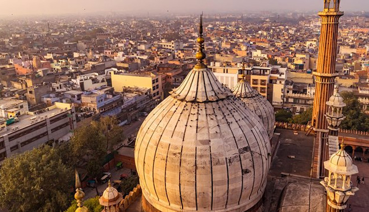 6 Reasons Why You Should Visit Old Delhi Once