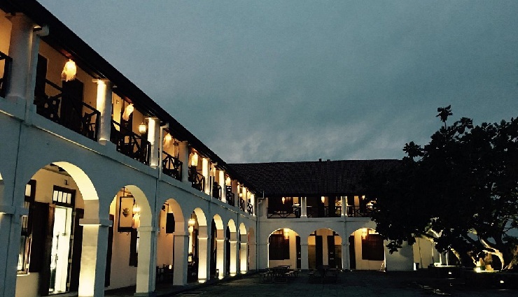 galle,sri lanka,galle fort,dutch influence,galle beaches,colonial charm,tropical serenity,sri lanka travel,galle travel guide,must-see spots in galle,historical sites in galle,sri lanka beaches,best places in galle,tropical travel destinations,galle tourism,cultural heritage of galle