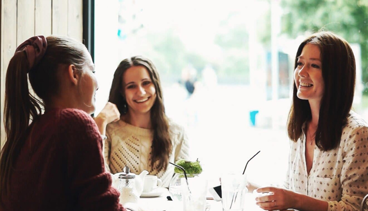 tips to reconnect old friends,old friends,friendship tips in hindi