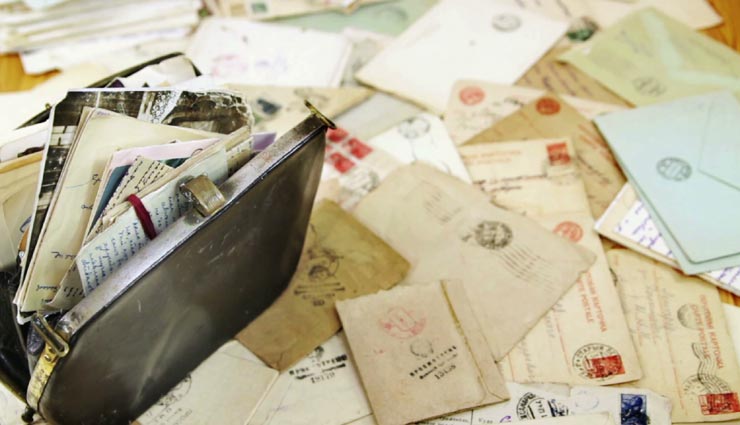 astrology tips,astrology tips in hindi,things not to keep in purse,purse related astro tips