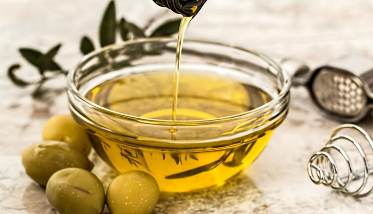 yogurt benefits for skin,yogurt benefits for hair,diy yogurt face mask,yogurt for hair conditioning,yogurt for dandruff,yogurt brightening mask,yogurt for volume,natural skincare with yogurt,yogurt hair mask,yogurt exfoliating scrub,yogurt moisturizing mask,yogurt for glowing skin,yogurt for sunburn relief,yogurt deep conditioning treatment