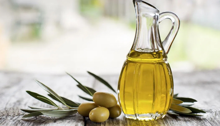 ways to use olive oil to get rid of dandruff,beauty tips,beauty hacks,simple beauty tips,hair care tips,hair problem,home remedies to get rid of dandruff