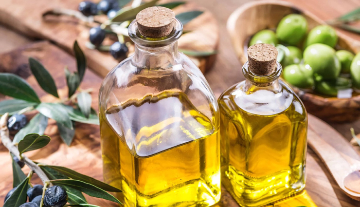 pineapple benefits for skin,pineapple for hair care,pineapple skincare tips,pineapple hair mask,bromelain for skin,vitamin c in pineapple,natural exfoliants for skin,pineapple hydration for skin,anti-inflammatory skin remedies,collagen boosting fruits