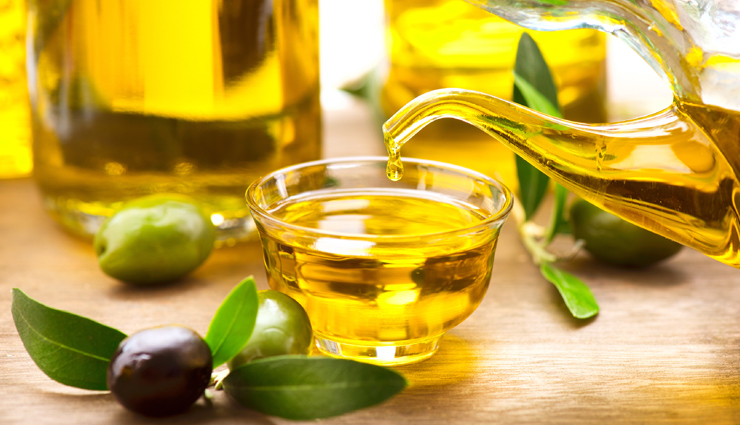 Dandruff problem,home remedies to treat dandruff problem,hair care tips,olive oil hair masks,beauty benefits of olive oil,olive oil for hair,beauty tips