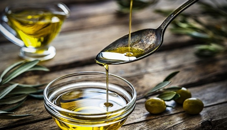 8 DIY Ways To Use Olive Oil for Skin and Hair