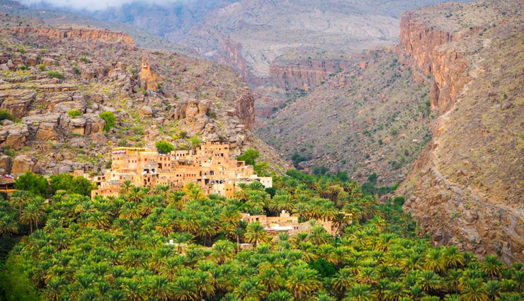 oman,places to visit in oman,muscat,salalah,wahiba sands,misfat al abriyeen,masirah island,bahla